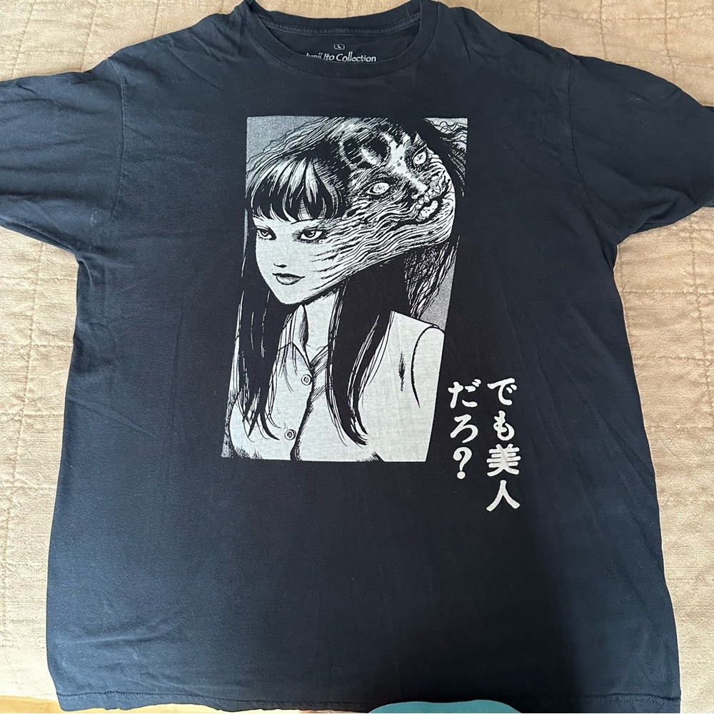 Tomie Junji Ito Graphic Tee - Picture 2 of 3